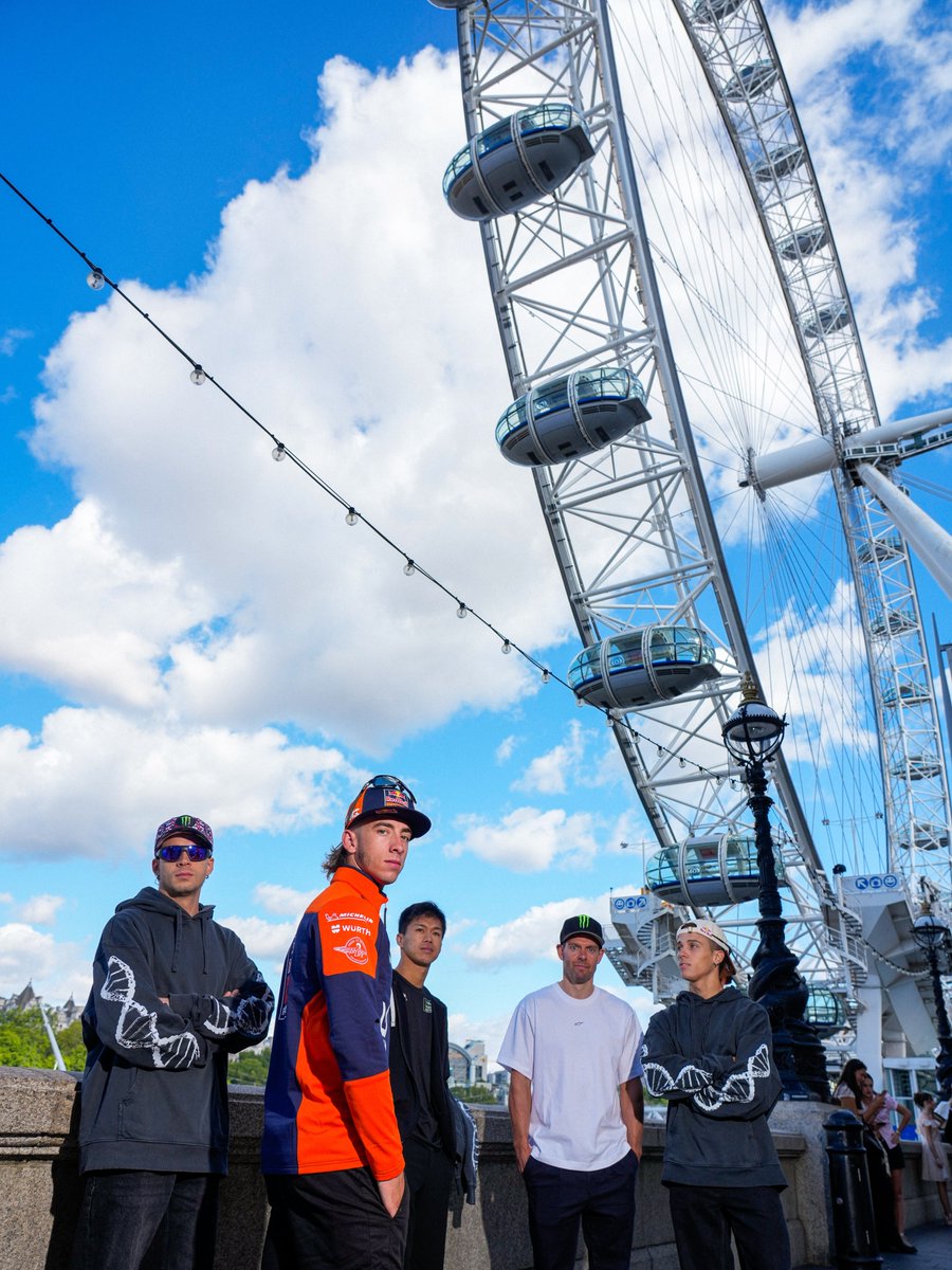 MotoGP's tweet photo. The lads 😎🔥

#BritishGP 🇬🇧 | #MotoGPxLondon https://t.co/idQ2NNeXsQ