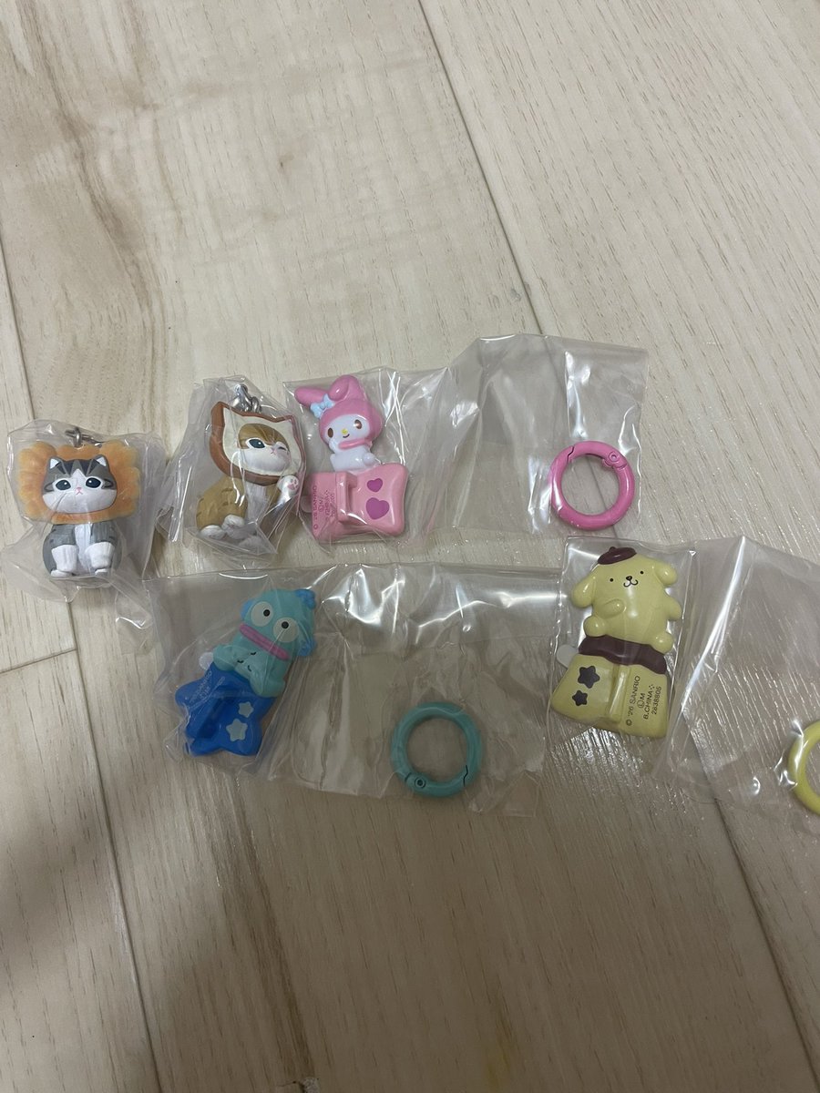 miyou330720's tweet photo. めじるしアクセサリー ガチャガチャ 交換 クリスタル ヨッシー サンリオ シュガバニ モフサンド たまごっち
譲→写真1,2,3枚目(めんだこキティは条件厳しめ)
求→4枚目のみ
都内手渡しにてお取引き希望。郵送不可！
場所によって千葉埼玉も可能。条件の合う方がいらっしゃいましたらお声かけください https://t.co/EDR1Y11FDA