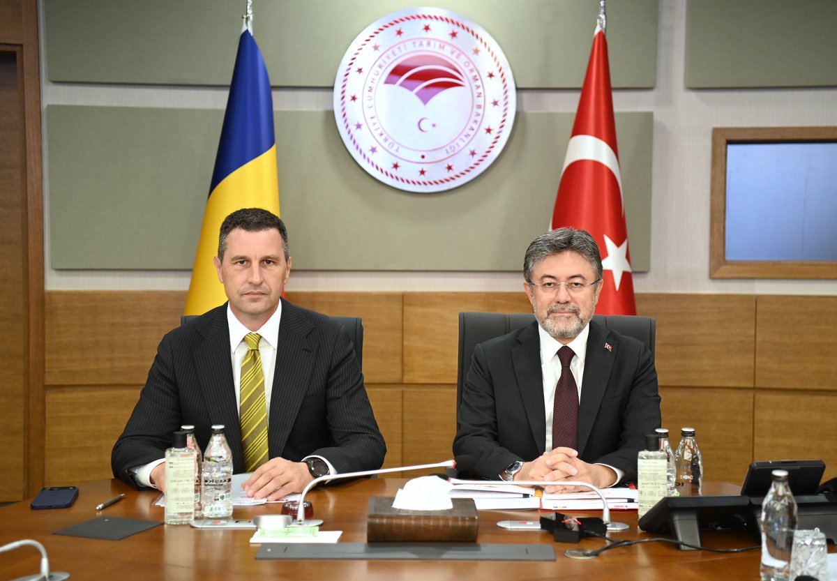 ibrahimyumakli's tweet photo. Romanya Ara Hükümet Başbakan Yardımcısı ve Tarım ve Kırsal Kalkınma Bakanı Sayın Tánczos Barna ve heyetini Bakanlığımızda misafir ettik. 🇹🇷🇷🇴

🤝 Görüşmemizde; tarımsal ticaret hacmimizi artırma adımlarını, kırsal kalkınma tecrübelerimizi ve tarım teknolojileri alanındaki iş birliği fırsatlarını değerlendirdik. Romanya ile tarım alanındaki ortak adımlarımızı kararlılıkla sürdüreceğiz.

Ziyaretleri için Sayın Bakan’a ve heyetine teşekkür ediyorum.