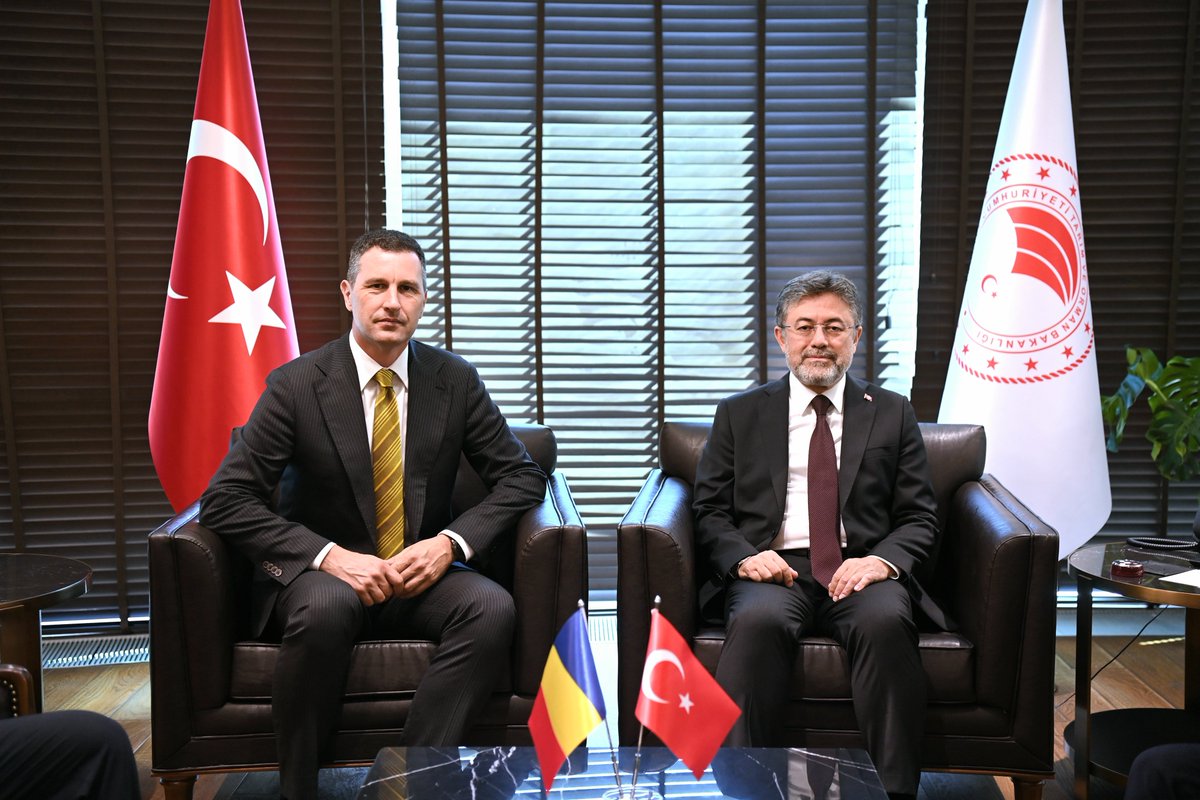 ibrahimyumakli's tweet photo. Romanya Ara Hükümet Başbakan Yardımcısı ve Tarım ve Kırsal Kalkınma Bakanı Sayın Tánczos Barna ve heyetini Bakanlığımızda misafir ettik. 🇹🇷🇷🇴

🤝 Görüşmemizde; tarımsal ticaret hacmimizi artırma adımlarını, kırsal kalkınma tecrübelerimizi ve tarım teknolojileri alanındaki iş birliği fırsatlarını değerlendirdik. Romanya ile tarım alanındaki ortak adımlarımızı kararlılıkla sürdüreceğiz.

Ziyaretleri için Sayın Bakan’a ve heyetine teşekkür ediyorum.