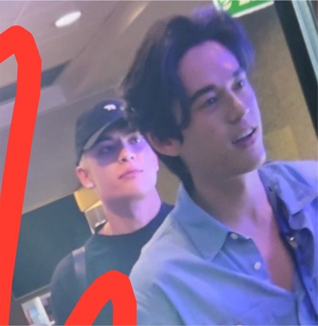 andreajayakodi's tweet photo. Gawin’s Love manager. 

“Do you want to sing with him? You can talk to me. I know him.”

“for anyone who wants to wish Gawin a happy birthday, just tell me what you want to wish him, I'll tell him!”

#JossGawin #จอสกวิน https://t.co/Z6KLzzkT1q