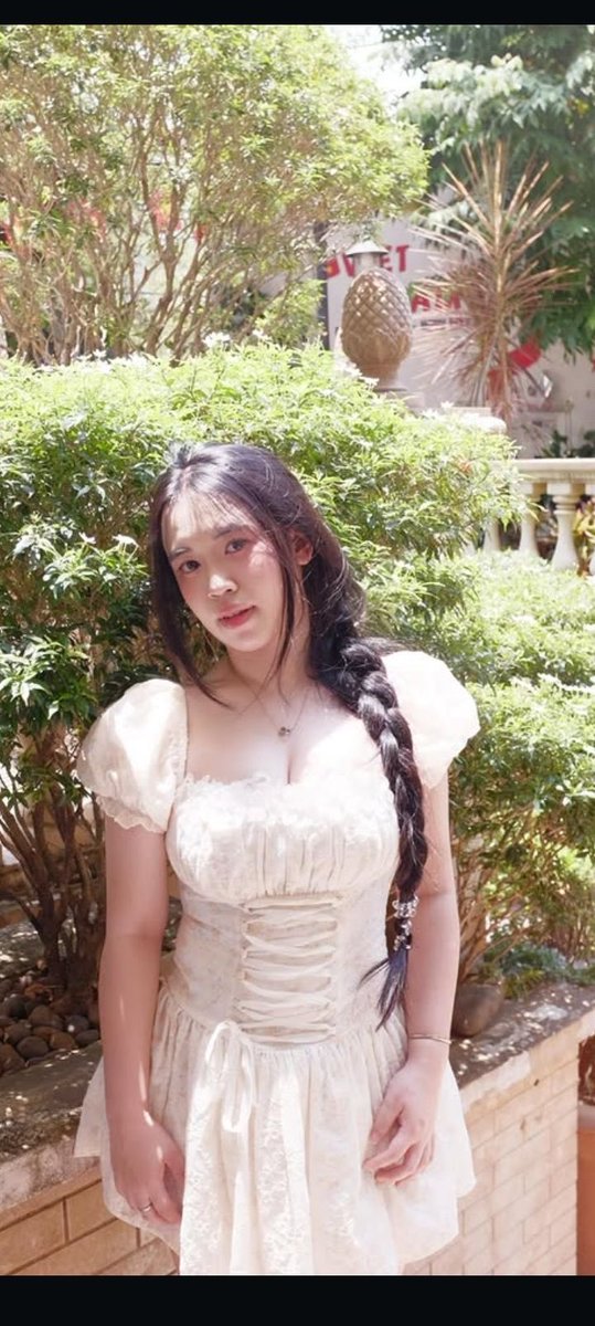 Mayconchocai's tweet photo. Đông Nhi 2k9 đúng chuẩn con đĩ thèm cặc Ngực căng như vú bò ngày nào cũng chỉ nghĩ đến chuyện địt nhau chỉ biết há miệng chờ cặc Người ta nhìn vào là biết ngay bản chất:một con đĩ rẻ tiền, vú to nhưng não rỗng, suốt ngày thèm được địt. 1 bồn chứa di động https://t.co/nckOsePezg