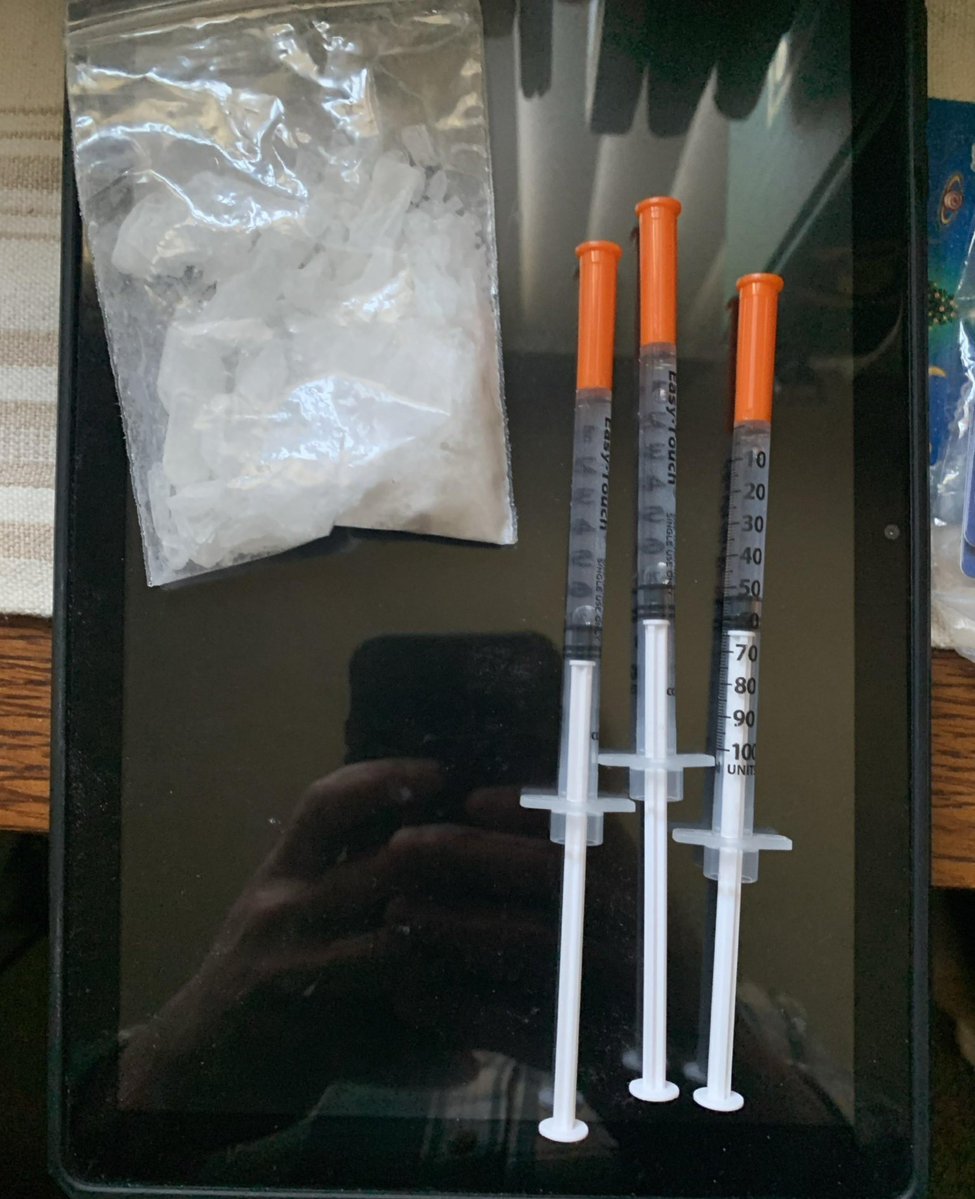 SUMISOBELICO2's tweet photo. SUMISO PASIVO BUSCA MACHO TOO DOM PARA CERDEAR A GUSTO, SER SOMETIDO Y COMPLACERLO
Yo cuento con mate alguien con lugar...??? #slamming #piquete #meth #clouds #dominante #sumiso #bdsm https://t.co/4DFEQUvPAs