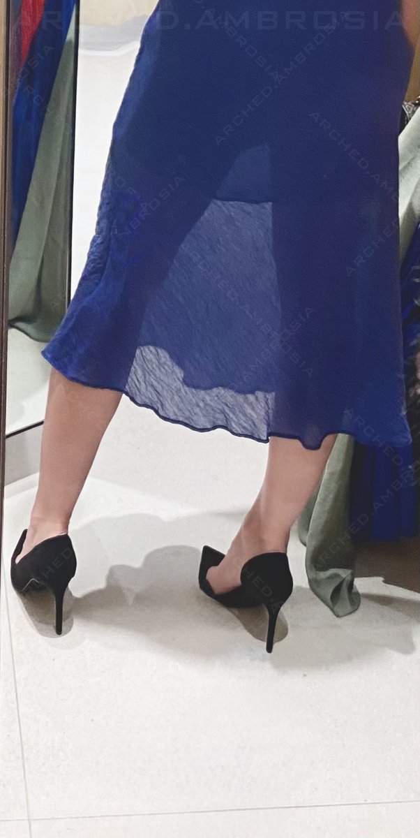 arched_ambrosia's tweet photo. The heels are doing all the work
Is it the little pop of blue, or the little pop of black?
Aaaaand just one more shot before heading out ๐๐ ๐
#HeelStyle #OutfitDetails #FeetTease https://t.co/HKfZ5wvFtg