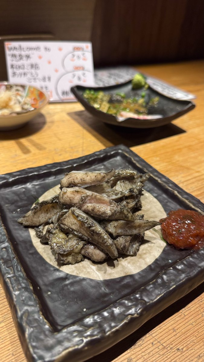 omatanboy's tweet photo. 日本酒のお猪口を選べるお店にハズレはない https://t.co/rFYDY73aK5