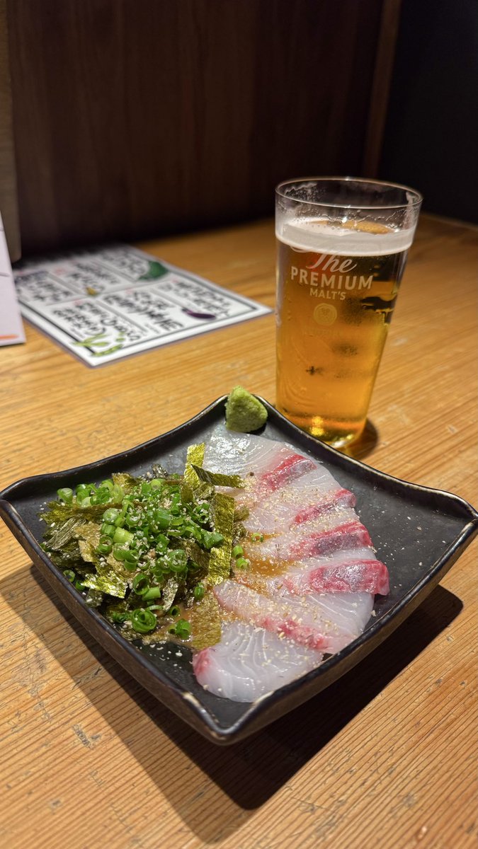 omatanboy's tweet photo. 日本酒のお猪口を選べるお店にハズレはない https://t.co/rFYDY73aK5