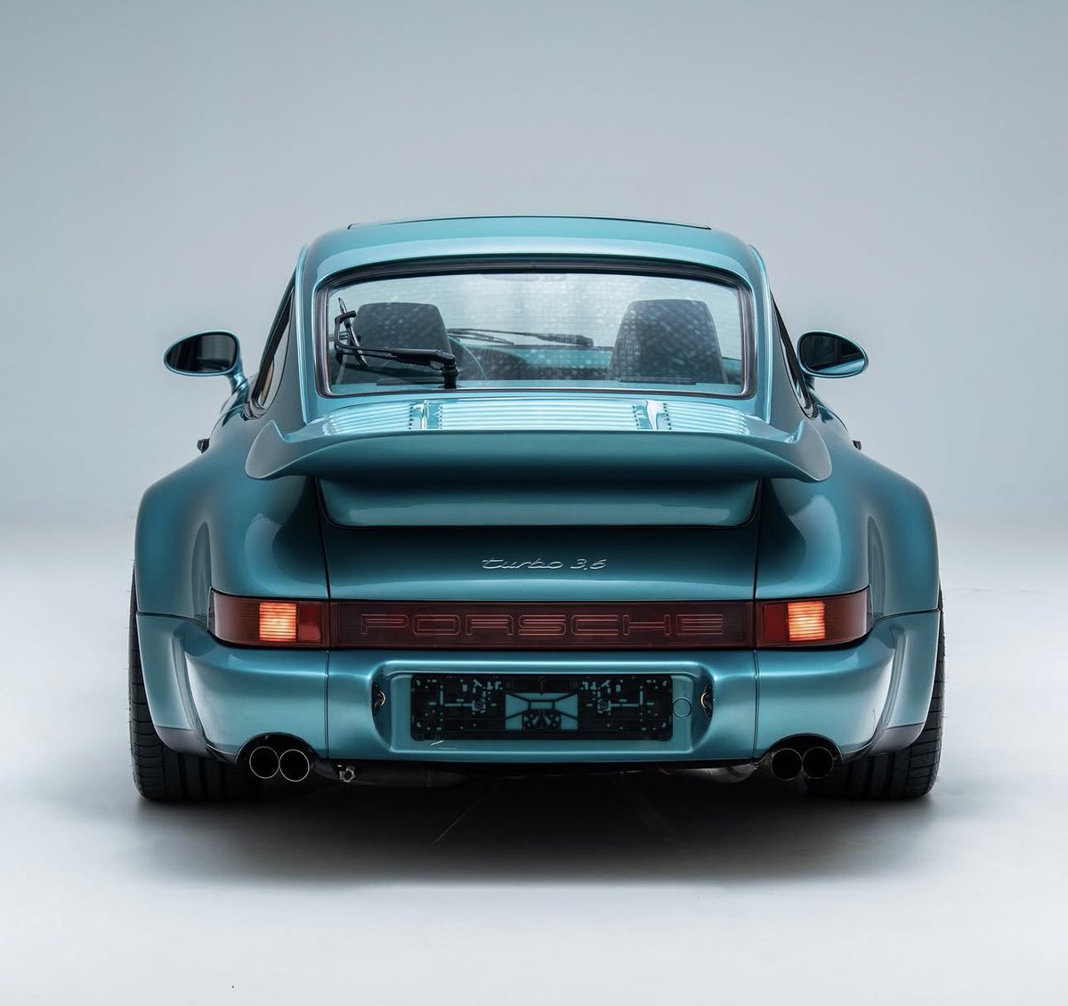 PorscheCIub tweet picture