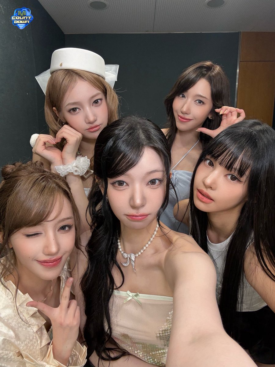MnetMcountdown's tweet photo. 안녕하세요..
절대로 기분 나쁘게 듣지는 마시고 최근 엠카가 느낀 것에 대해 이야기 하고 진심을 전하고 싶은 마음에서 쓰는 글이니 길더라도 너그러운 마음으로 읽어주세요 이 글을 쓸까 말까 오랫동안 고민하였고 용기 내서 글을 씁니다 엠카… A2O MAY가 너무 좋아요..... 읽어주셔서 감사합니다.

#MCOUNTDOWN #엠카운트다운
#A2OMAY #Love_Got_Me_Ooh
