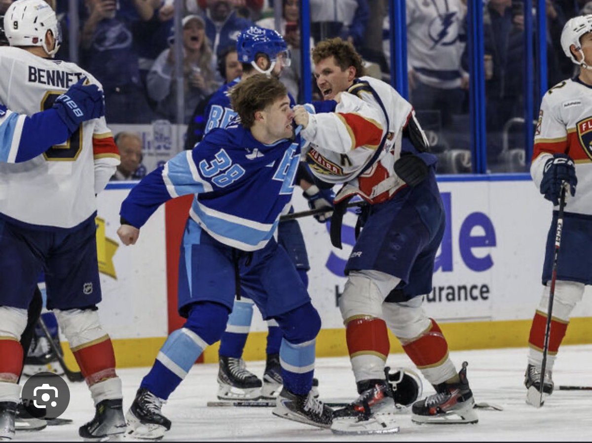 TB_Lightning91's tweet photo. @barkovmemes You’re a clown 🤡 https://t.co/jXGvZRsYT2