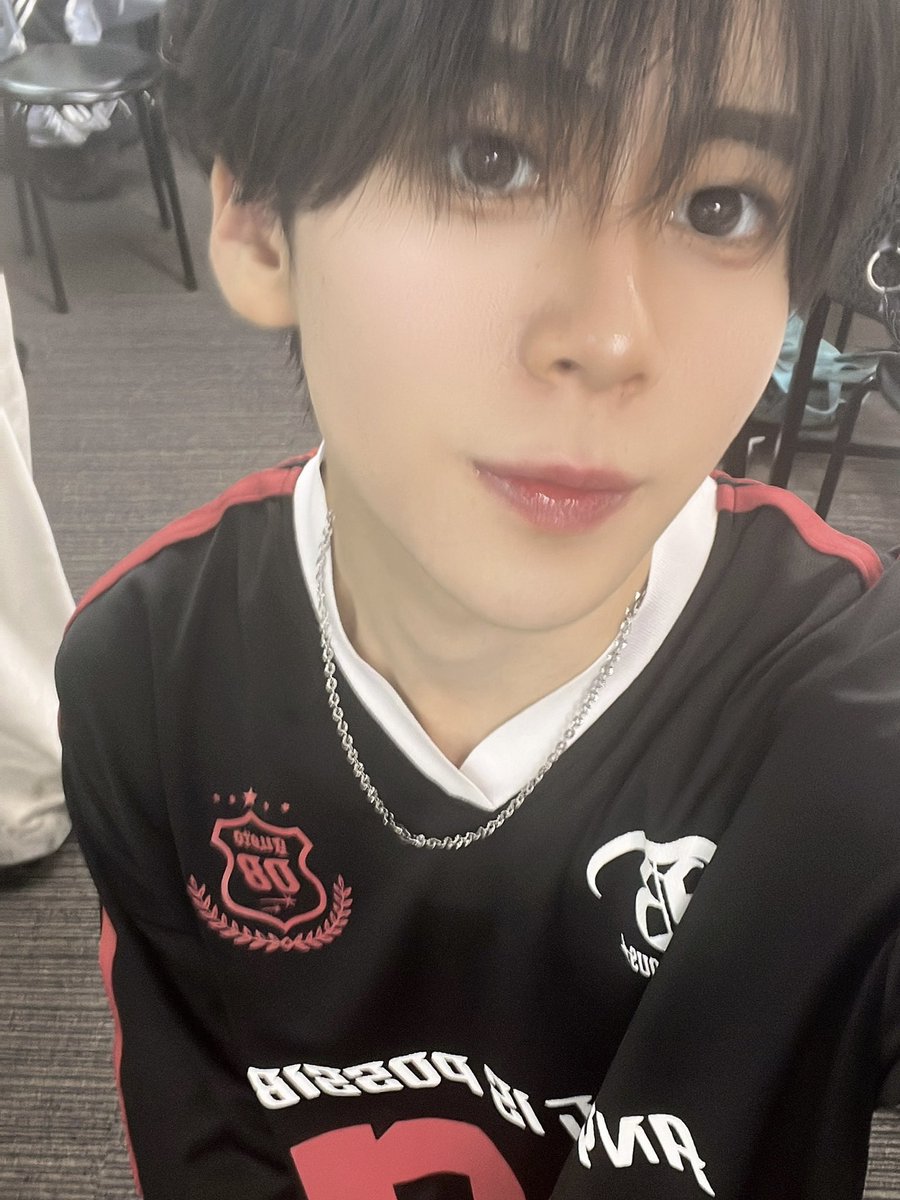 kaito_mello's tweet photo. ねぇねぇ‼️
今日は緊張しなかったの‼️

さっそくレベルアップしたかも。
ライブ楽しくなってきた

昨日は昨日でうぶだったからいい思い出

終わったあとルトさんに蟹チャーハン
ご馳走してもらった。
デビュー祝い🎉
えるさんもいた。2人ともすごい人だ

ごちそーさまでした！ https://t.co/GfOqishxtC
