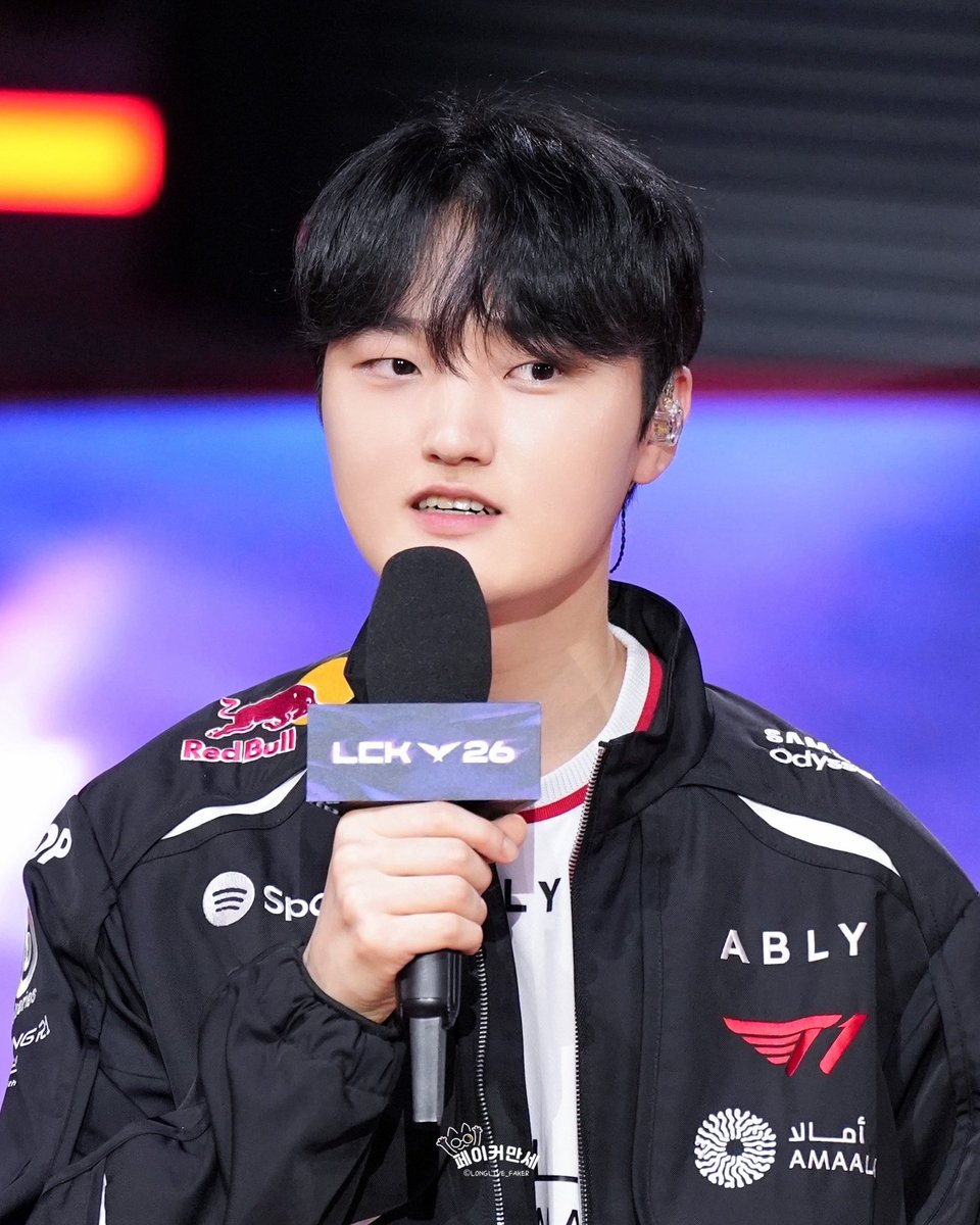 LONGLIVE_FAKER's tweet photo. 260806 vs DK

#주먹밥이나라다

POM축하해.ᐟ 
#Peyz #페이즈 https://t.co/J4DozjjFfW
