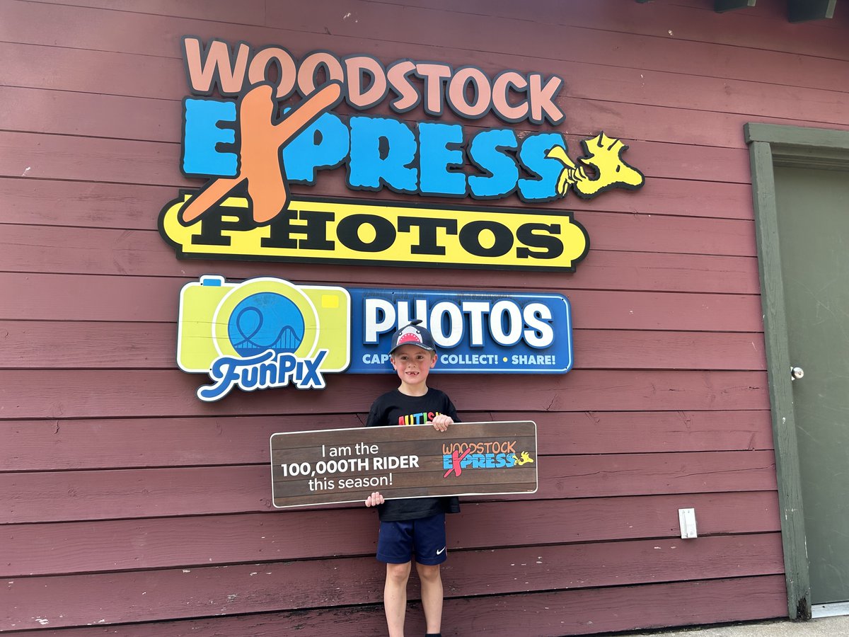 cedarpoint's tweet photo. 🤠 #SteelVengeance's 500,000th rider, Lynn from Washington, DC 
🐭 #WildMouse's 250,000th rider, Blair from Avon, OH 
🐤 #WoodstockExpress' 100,000th rider, Jordan from Twinsburg, OH https://t.co/2EFczf5wFZ
