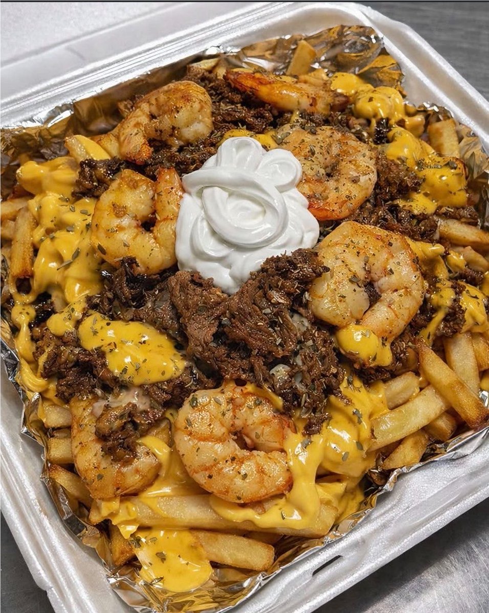 bossbabejass's tweet photo. Loaded Fries 😍 https://t.co/mGNIXt79Gj