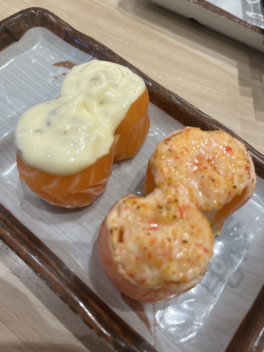 yyatiakmal's tweet photo. melayan craving diri sendiri 😋😋 https://t.co/0EJTIuOiQe
