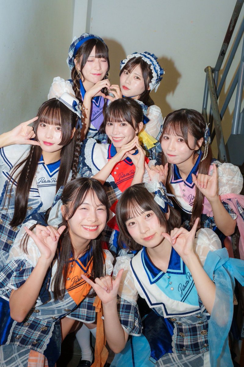 playyte's tweet photo. PPP 5組目は『Palette Parade』の皆さんでした！

パレパレがさまざまな楽曲で見せてくれる、色とりどりの世界観にフロアも大盛り上がり🎨❤️‍🔥

スタッフ推し曲は 「未来図」 ！
5周年ライブも今から楽しみにしています！！🎉🌸

 #PPP
 #プレイト
 #プレイト大好き https://t.co/rLgtBqZIr4