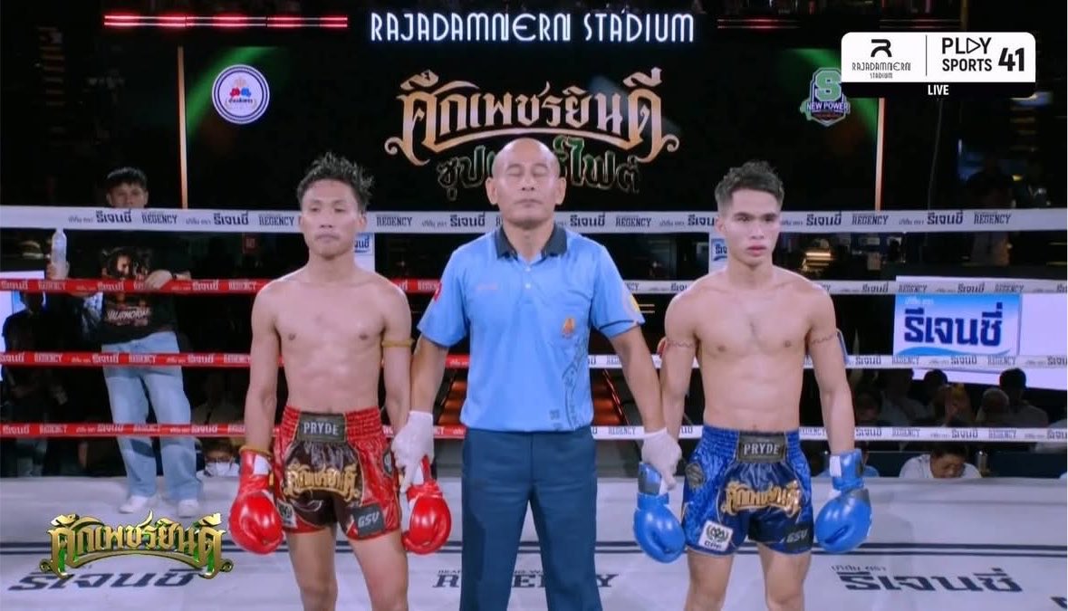 esrmuaythai's tweet photo. Kampanthong 🇹🇭 defeats Chalarmchon 🇹🇭 by decision. 

Chalarmchon who is the current interim Rajadamnern stadium light flyweight champion looked well off it today and suffers a shock loss to a far better prepared Kampanthong. 

#Petchyindee #RajadamnernStadium https://t.co/M9nXJYxcaR