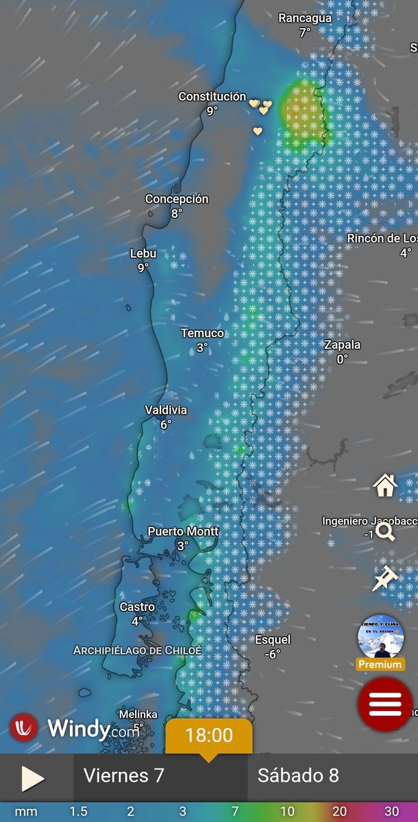 EdoWeatherman's tweet photo. Día con sol y ambiente frío, pero mañana vuelve la lluvia y estará acompañada con bajas temperaturas, además se espera posible aguanieve y/o nieve, en sectores sobre los 600-900 msnm desde Biobío al sur.
La opción de lluvia y nieve a baja altura se extenderá la noche del viernes a Ñuble, Maule, O'Higgins y algunas comunas de la región Metropolitana. Isoterma sobre 900-1200 msnm.