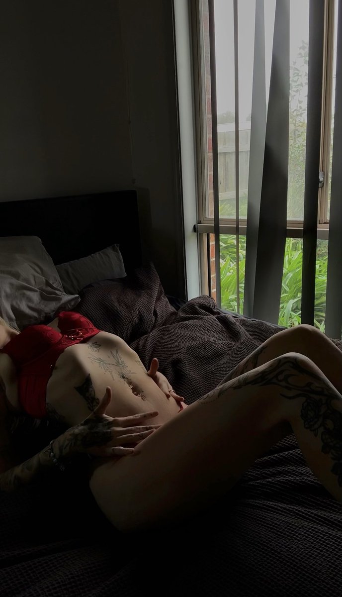 inkedblondebaby's tweet photo. A little ink, a little attitude 🖤 https://t.co/ukHHZgC4Oz