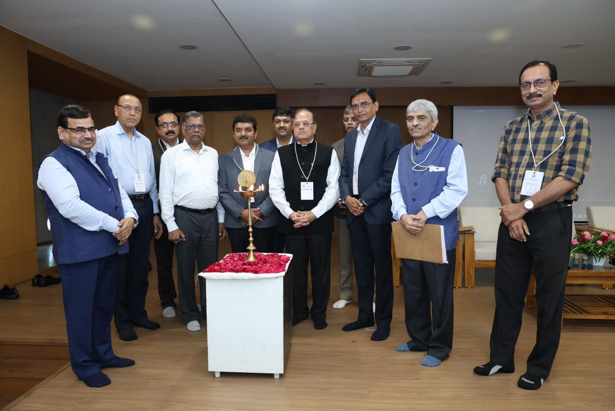 OIASOCIALGROUP's tweet photo. Today, on Thursday, 06-08-2026, "MSME Conclave 2026" was organized at Odhav Industries Association by a joint initiative of Odhav Industries Association (OIA) and Ahmedabad Management Association (AMA). In which industrialists along with experienced experts participated. https://t.co/LCqzJx0Gvl