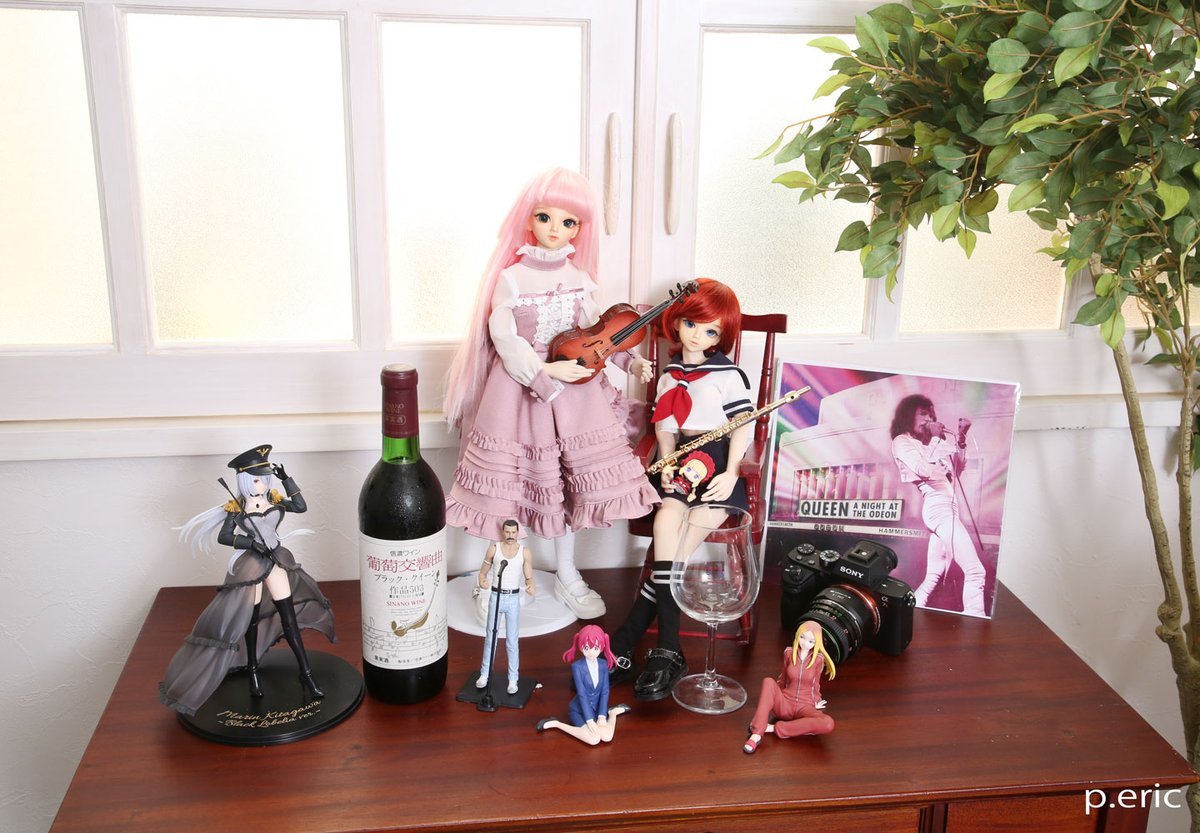 syararaeric's tweet photo. 葡萄交響曲503は「ブラック・クイーン」のネームだ。
これも交響曲を聴かせてつくったのだろーけど、クイーンの「マーチ・オブ・ザ・ブラック・クイーン」を聴かせたら、もっとパンチある味わいになる気がしたと思うのは俺がクイーンファンだからか🙄
まっ今宵は恒例の追悼🙏🍷 https://t.co/s68qOQNgOn