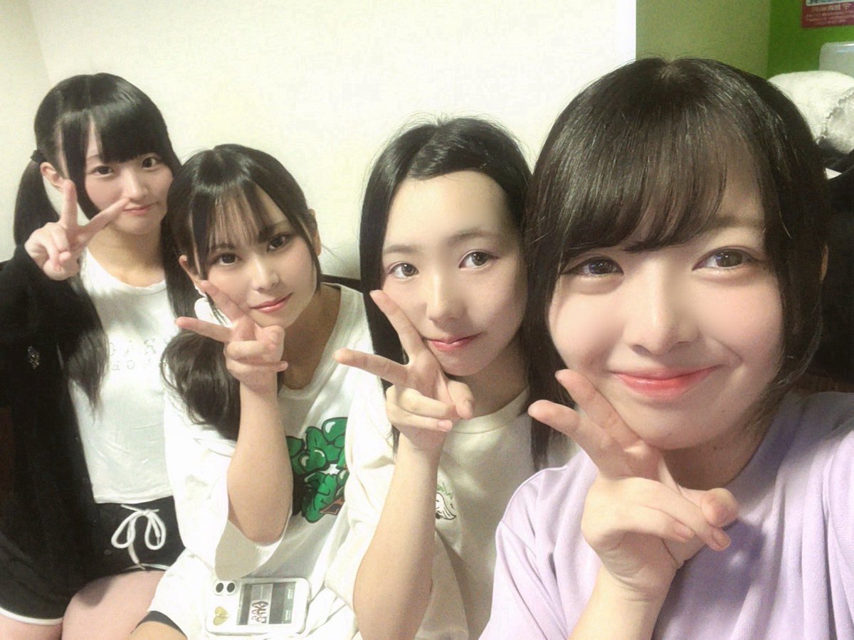 ayu_Bijou's tweet photo. 今日は基礎練でしたᕙ(  ˙꒳​˙  )ᕗ
結構自分の体力思い知らされるなぁと思った😙✨️
体力おばけになりたーーーい‼️❤️‍🔥
あとは、気管支炎と副鼻腔炎ぽいから病院行くよ！
みんなも体調気をつけるんだよ❕
 #アイドル準備中  #推し  #JK  #JD https://t.co/qge7Mxjhzd