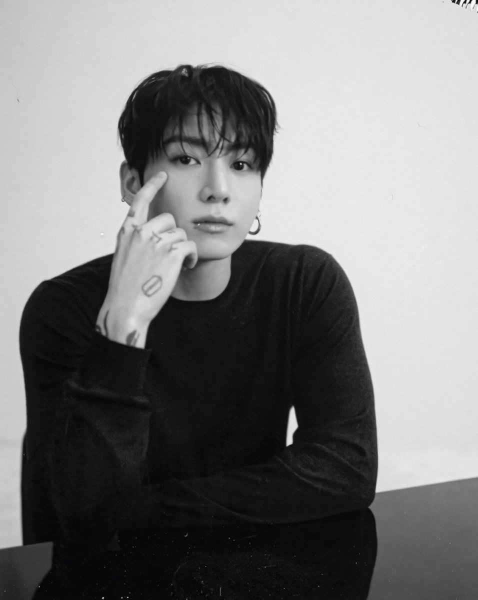 archiveforJK's tweet photo. more of jungkook for chanel beauty (4K) 📸

#JungkookForChanelBeauty
#JUNGKOOKxCHANEL https://t.co/qdfUPTlPJa