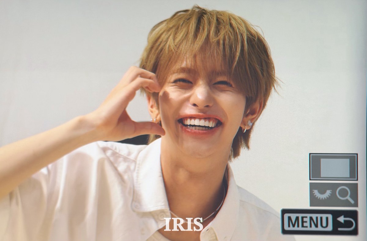 IRISo2o8's tweet photo. 260806 PRE

#VIBY #AKITO https://t.co/dVxBb0hDPE
