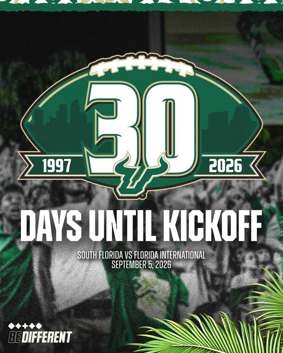 USFFootball's tweet photo. 3️⃣0️⃣ days to season 3️⃣0️⃣ https://t.co/gM5jeYd2JY