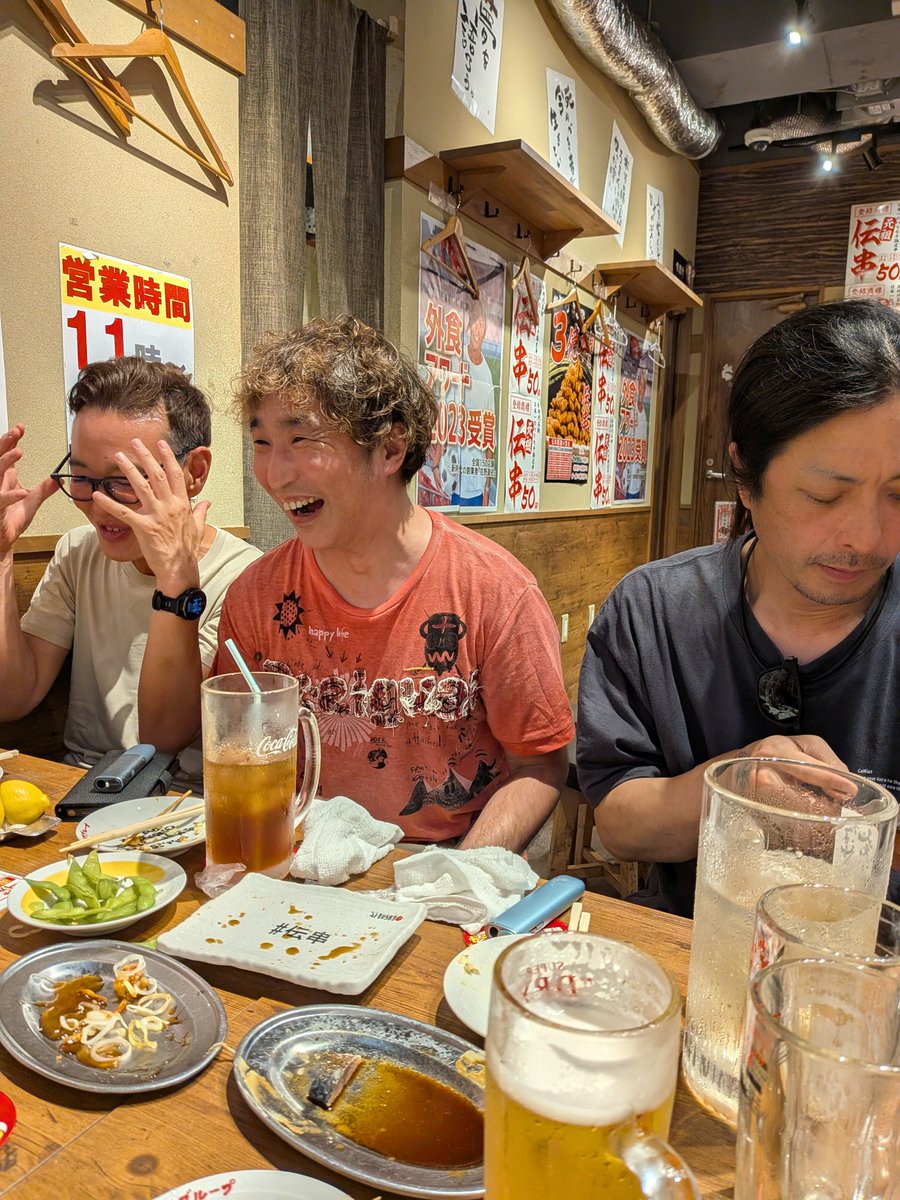 styles_fj's tweet photo. 8.21のリハでした！
ウチのベース（りゅうちゃん）
最高の笑顔です！

あ、もち、ベースも最高てすねん！

＃コダマセントラルステーション https://t.co/KeCzbLW19R
