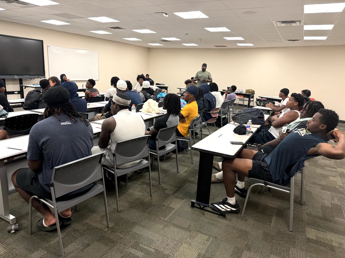 countryroadmama's tweet photo. What you don’t see -This is a voluntary academic enrichment program encouraged by Coach @MacStephens for his Garfield Heights football team. The turn out after 2 a days practices speaks volumes. These are kids that want more than just to play football. They want a better future. https://t.co/S62u8ePqZ5