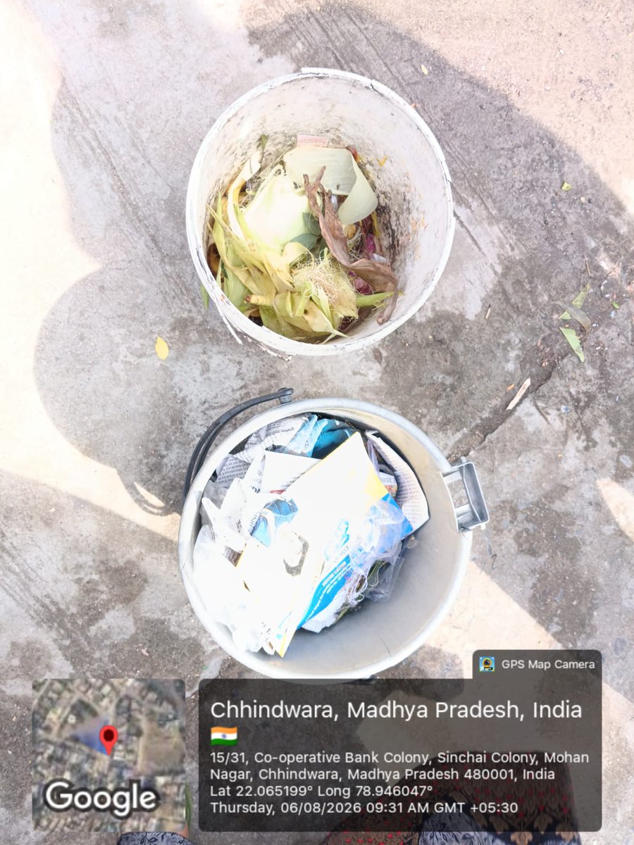 chhindwaranigam's tweet photo. शासन द्वारा संचालित ठोस अपशिष्ट प्रबंधन नियम, 2026 अनुपालन एवं जनजागरूकता अभियान के प्रथम सप्ताह के चौथे दिन आज वार्ड क्रमांक 8, कोऑपरेटिव बैंक कॉलोनी में "हर घर दस्तक" अभियान चलाया गया।
#SWMRule2026 #4WayWateSegregation #SwachhAdat se #SwachhBharat #urbanswachhbharatmission https://t.co/vpbAAWATq2