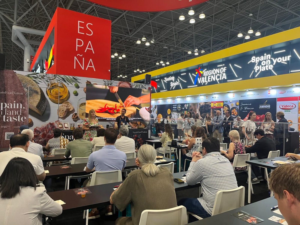 GVAivace's tweet photo. 🔛 @GVAinicotur concede 5,5 M€ a la #internacionalización de 137 empresas de la Comunitat afectadas por la #dana

💯% Gastos elegibles
🗺️Ferias internacionales
🌐Promoción exterior 
🧾Certificación productos
🔄Mayor flexibilidad proyectos

🔗 https://t.co/luM4D7nd36

@CanoMarian https://t.co/SV30IYvdl8