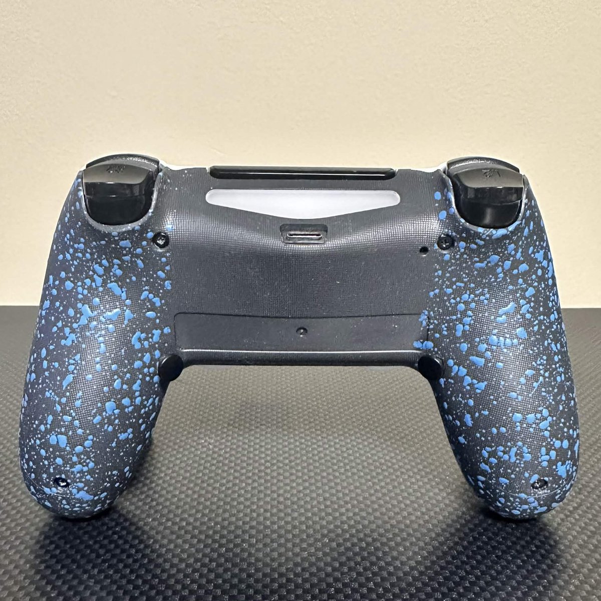 GoldfishGamepad's tweet photo. HyperStrike For Javii  

- Smart Triggers + Bumpers 
- JS13 PRO TMRs
- PS5 Stick Caps
- BB Back Buttons x2 https://t.co/1KFP5AjqFL
