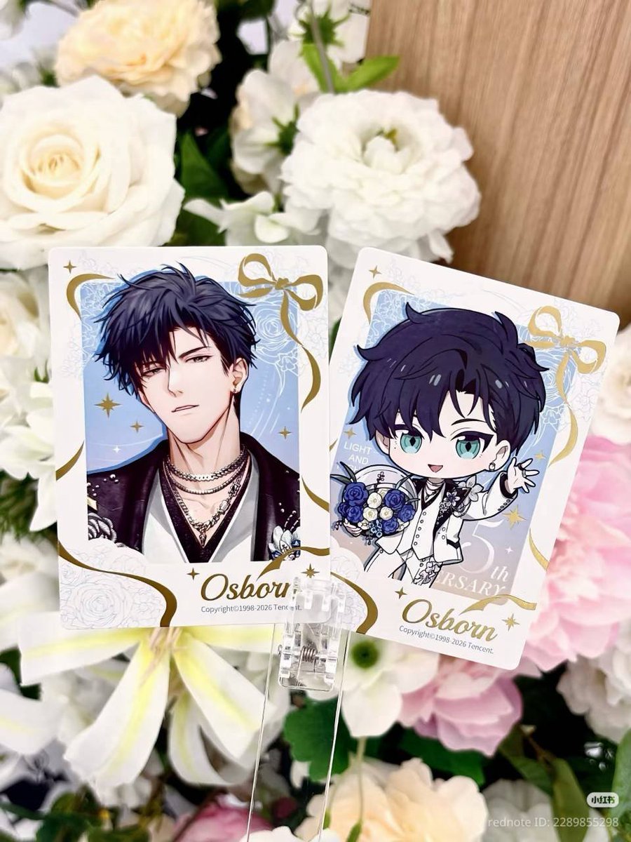 xiaoyiyuu's tweet photo. The real samples of 5th anniversary concert merch🥺 https://t.co/d4xcP6SdmQ