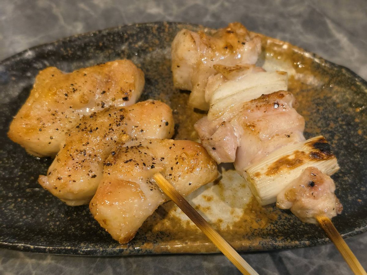 dqmoex0314's tweet photo. 映画からの焼き鳥で今日も元気にべろべろ酔っぱらい！笑 https://t.co/X615oOS8au