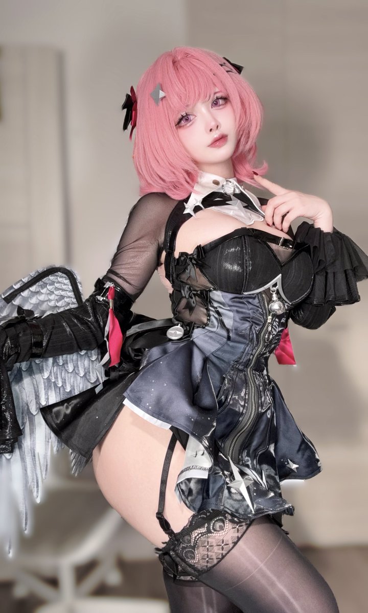 ako_tyou's tweet photo. レミエール・ダン🪽
#cosplay #ゼンゼロ https://t.co/vOlKl0fIHX