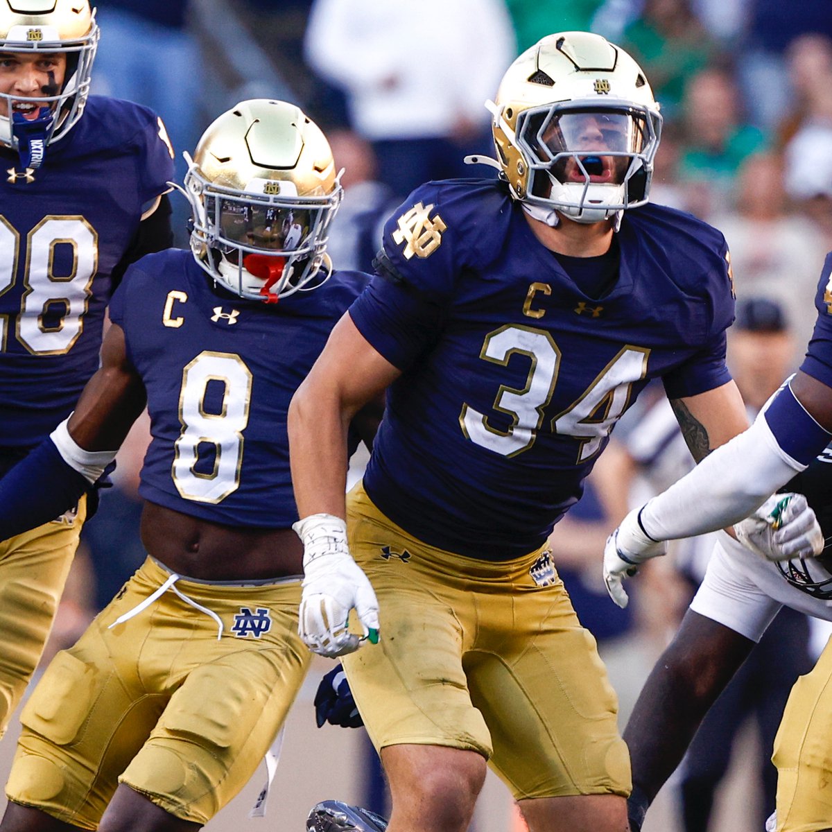 jacksoble56's tweet photo. Good morning, Notre Dame fans. Fall camp begins today.

In the months that preceded it, Marcus Freeman had two returning captains for the first time. This is how Drayk Bowen and Adon Shuler established the player-led culture Freeman needs.

For @BGInews: https://t.co/bhBpal7jO0 https://t.co/q3gJyCfi4x