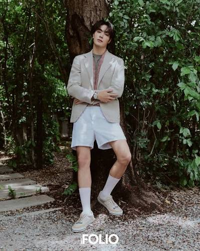 PortalJoongDunk's tweet photo. A câmera ama o Joong, e essas fotos são a prova disso.

#เดอะบอยอินซอยปาร์ตี้ #MensFolioThailand #JoongDunk #JoongArchen #dunknatachai https://t.co/UmJFuiZYIQ