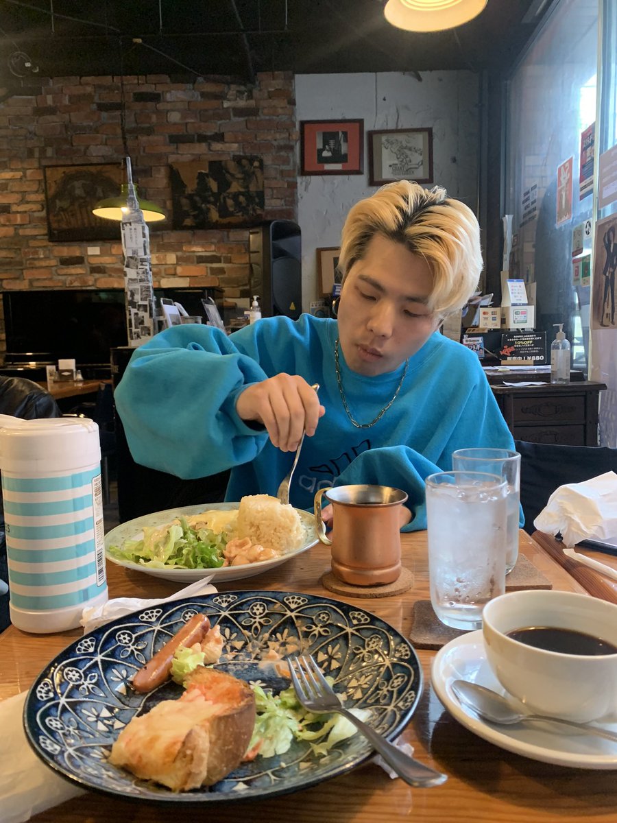 billyrrom's tweet photo. 昨日でしたがりん誕生日おめ！
これからも沢山食べてすくすく成長してください
ちゃんとした写真ないわ！すまん！ https://t.co/fQCLSAmeO5