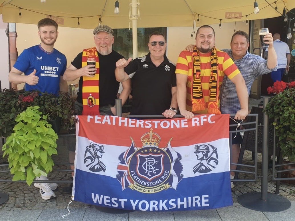 RoversReturnRSC's tweet photo. 🇵🇱🏴󠁧󠁢󠁳󠁣󠁴󠁿🇬🇧🍻🤝 https://t.co/QgzjPidG1g