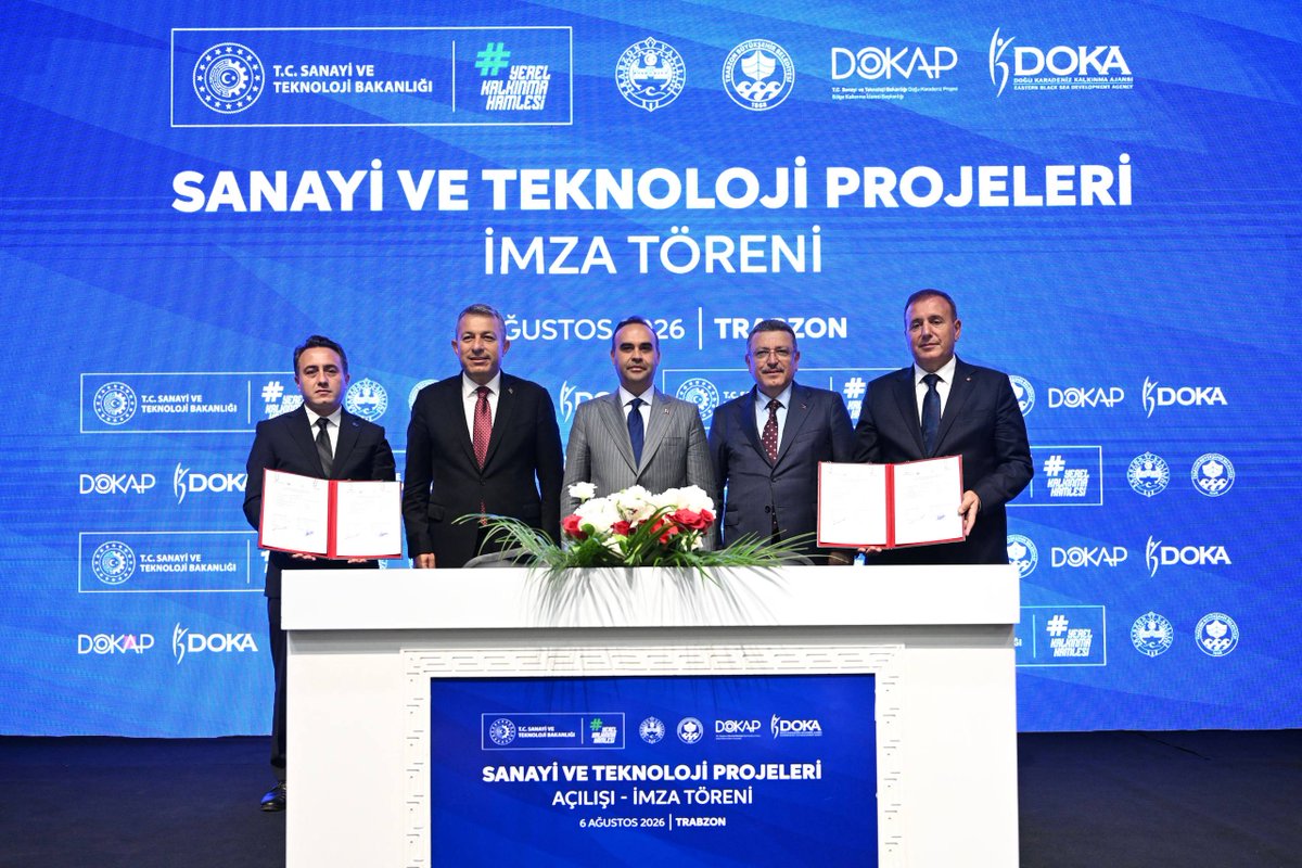 TCSanayi's tweet photo. Bakanımız Sayın @mfatihkacir, Sanayi ve Teknoloji Projeleri Açılışı ve İmza Töreni'ne katıldı.

📍Trabzon https://t.co/JZuXmPlK3T