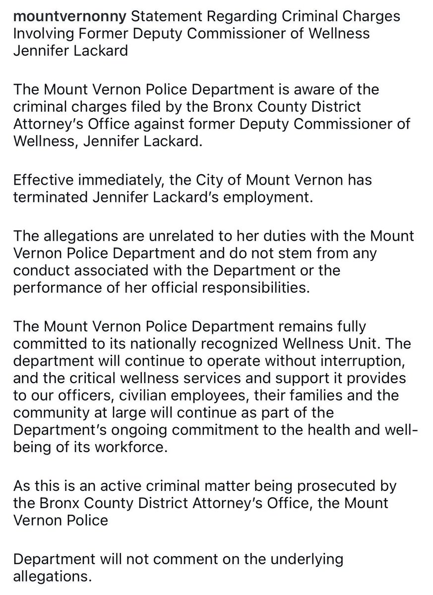 ArmedPatriot45's tweet photo. Mount Vernon, NY Deputy Police Commissioner Jennifer Lackard was ARRESTED for being the GETAWAY DRIVER for her gang member SON after a shooting!
#NewYork
#LockHerUp https://t.co/bRjeSmyhYP