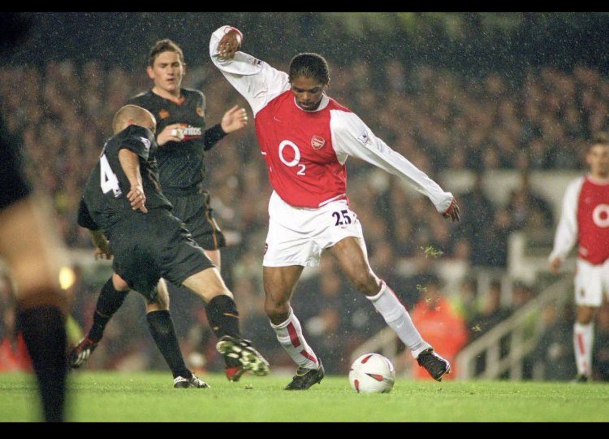i_amtrc's tweet photo. @TheArsenalMind Kanu https://t.co/DlY06t9vYq