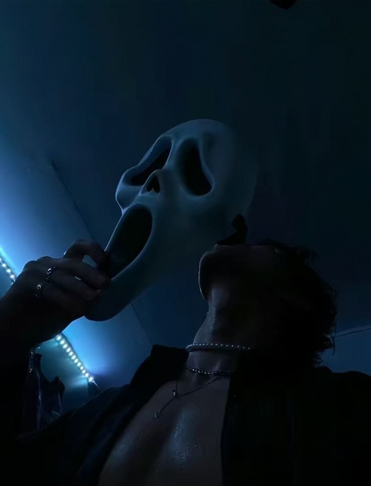 SerpantDuo's tweet photo. Halloween is upon us https://t.co/8hErxeQPuK