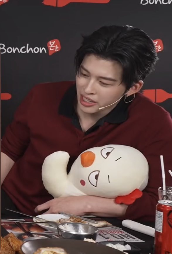 vlkpss's tweet photo. ชั้นว่าชั้นรู้ว่าไอน้อนคนนี้เหมือนคัย พุวีน 5656566666666656555555565555555555555555565565556555555555555555555565655555555555555555555555555555555555555555555555555555555555555555556555555555555555555555555 https://t.co/mYFTHNIrYJ