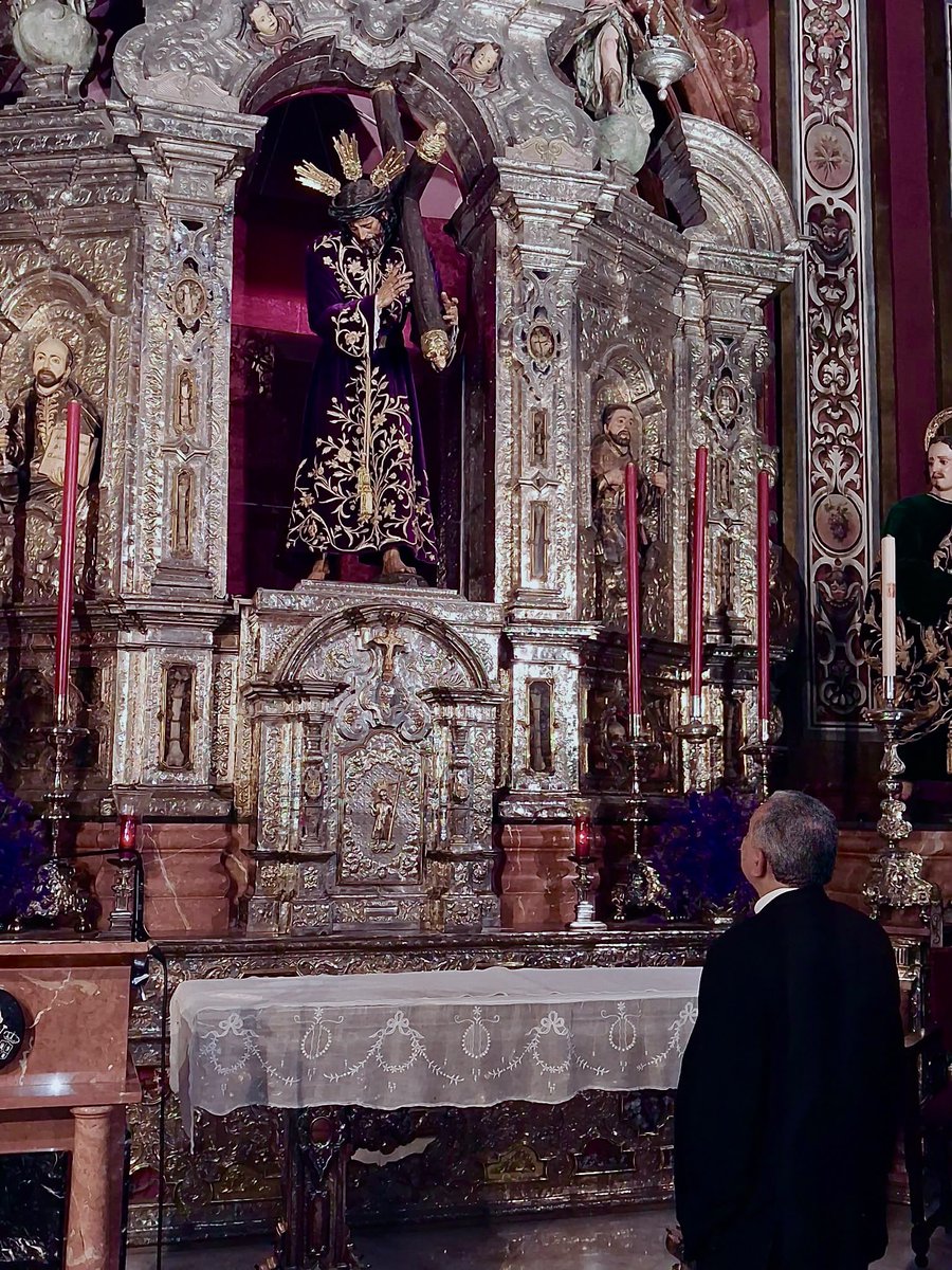 Hdad_Pasion's tweet photo. 📸 𝐇𝐨𝐲 𝐡𝐞𝐦𝐨𝐬 𝐫𝐞𝐜𝐢𝐛𝐢𝐝𝐨 𝐥𝐚 𝐯𝐢𝐬𝐢𝐭𝐚 𝐝𝐞 𝐌𝐨𝐧𝐬. 𝐉𝐨𝐬𝐞́ 𝐃𝐨𝐦𝐢𝐧𝐠𝐨 𝐔𝐥𝐥𝐨𝐚 𝐌𝐞𝐧𝐝𝐢𝐞𝐭𝐚, 𝐀𝐫𝐳𝐨𝐛𝐢𝐬𝐩𝐨 𝐝𝐞 𝐏𝐚𝐧𝐚𝐦𝐚́, 𝐞𝐧 𝐥𝐚 𝐂𝐚𝐩𝐢𝐥𝐥𝐚 𝐒𝐚𝐜𝐫𝐚𝐦𝐞𝐧𝐭𝐚𝐥 𝐝𝐞𝐥 𝐒𝐚𝐥𝐯𝐚𝐝𝐨𝐫.

Tras un tiempo de oración ante el Santísimo Sacramento y Nuestro Padre Jesús de la Pasión, mostró su satisfacción por poder conocer de cerca la sagrada imagen de Señor y quedó “admirado por la belleza y amor que desprende”.

La Archicofradía agradece su visita y le desea un feliz regreso a su diócesis.

#Pasión26 @ArquiPanama