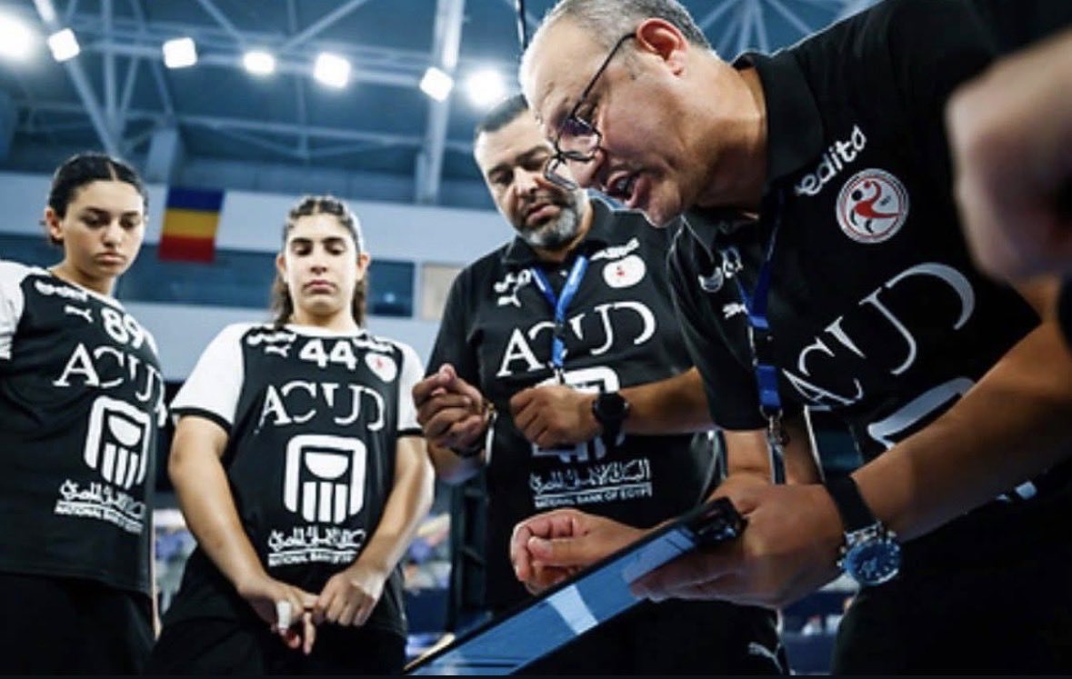AEltolib's tweet photo. 🏀🇪🇬 موعد جديد مع التحدي… وموعد جديد مع الحلم!
اليوم ناشئات منتخب مصر لكرة السلة في مواجهة قوية أمام الصين.
كل التوفيق لبنات مصر، ونثق أن الروح القتالية والإصرار هيكونوا السلاح الحقيقي داخل الملعب. 💪🏆تفتكروا الحلم هيتحقق ونصعد ان شاء الله 🙏🏼 https://t.co/WkNrQ2iALX