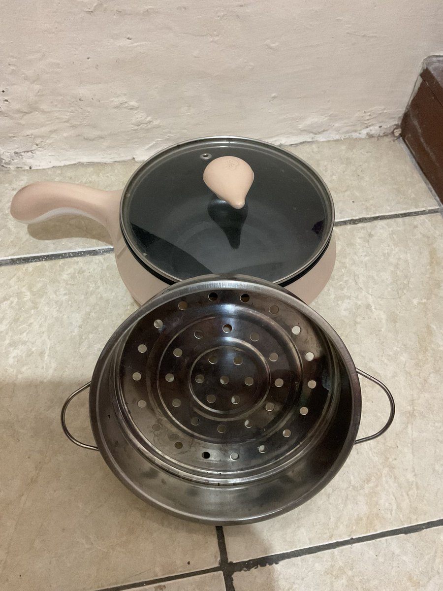 janidi4ry's tweet photo. pl preloved panci listrik 45k aja https://t.co/DBtt1mqv1d