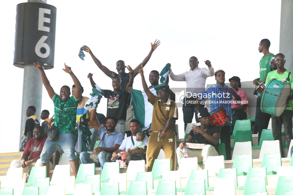 DagaShotz's tweet photo. The energy from our fans yesterday was simply unmatched. 

Power of Naija 🔥🇳🇬 https://t.co/1e2nCLZRZe