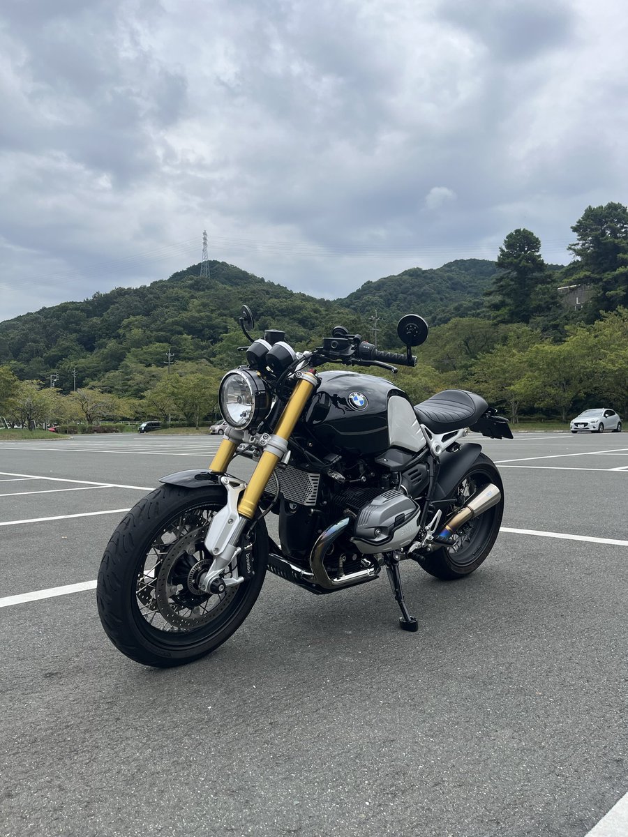 MotoHobbyAcct's tweet photo. 所有バイクを更新

名前：とやぼう
性別：♂
住み：愛知
所有：
　カワサキ　#Z1100 
　BMW　#RnineT
　ドゥカティ　#SuperSport950S
　ホンダ　#Monkey125
一言：ただのバイク好きです。 https://t.co/9z04BQAkYd